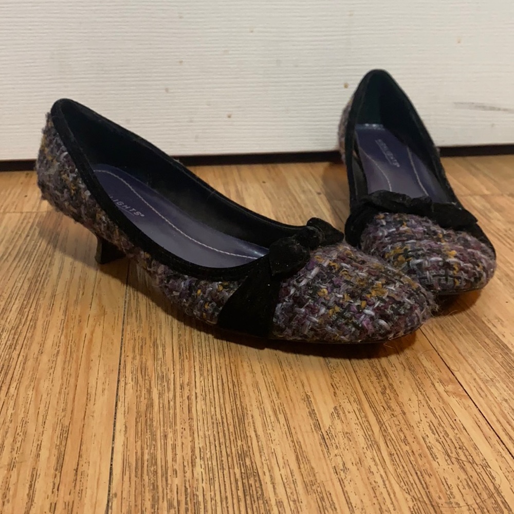 2/$15 - Unworn vintage inspired kitten heels